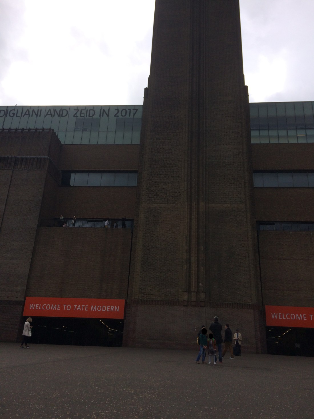 Tate_Front